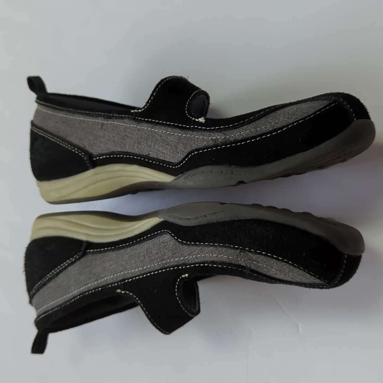 Lands End, Black And Grey Terrain Mary Jane Shoes. Sz 9 — image 4 of 8